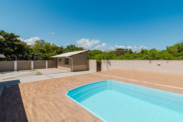 Casa com piscina e churrasqueira na Praia Seca Araruama