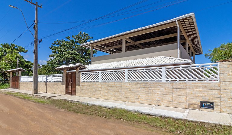 Casa com piscina e churrasqueira na Praia Seca Araruama