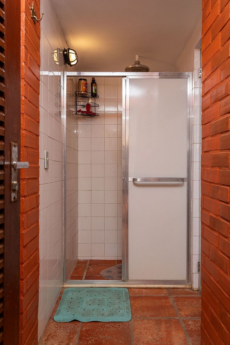 Casa em Araras: Piscina, sauna e serviço incluído!