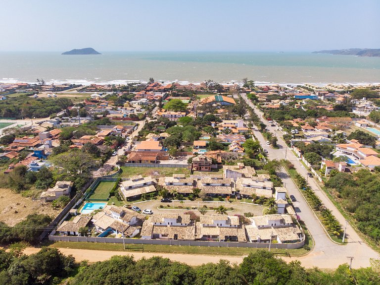 Casa em condomínio com Piscina na Praia Perfeita pra Família