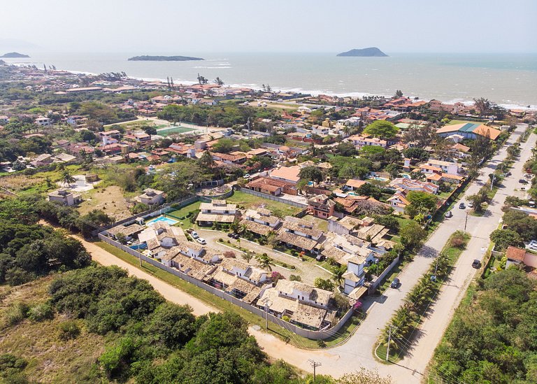 Casa em condomínio com Piscina na Praia Perfeita pra Família