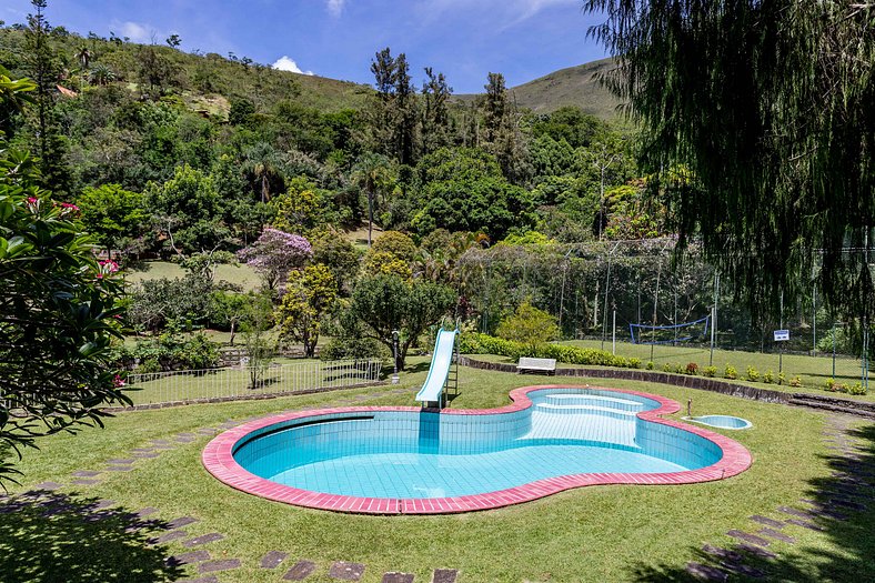 Cozy Villa in the Mountains with pool Itaipava 26 guests