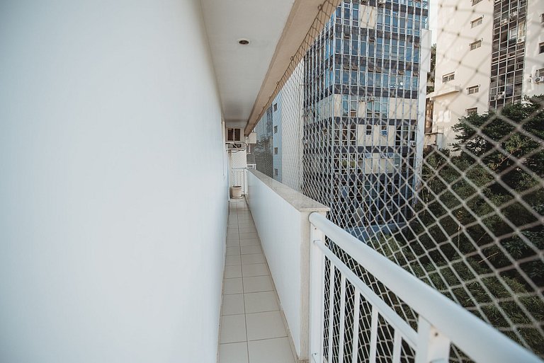 Entire apt with pool and leisure area in BOTAFOGO