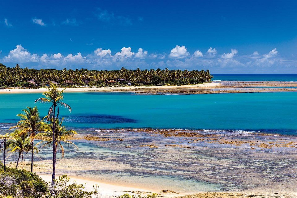 O Outeiro das Brisas: Seu Refúgio Exclusivo no Sul da Bahia