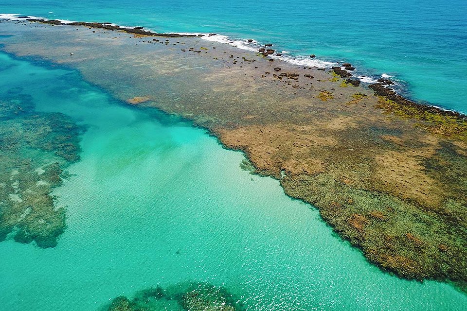 Praia do Marceneiro: piscinas naturais e tranquilidade